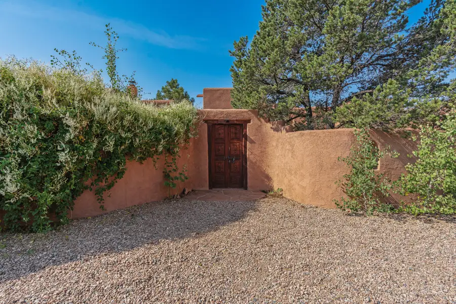 40 Camino Dimitrio, Santa Fe, NM 87508 - #3