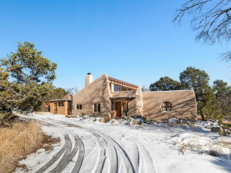 32 Timberwick Road, Santa Fe, NM 87508 - Image #2
