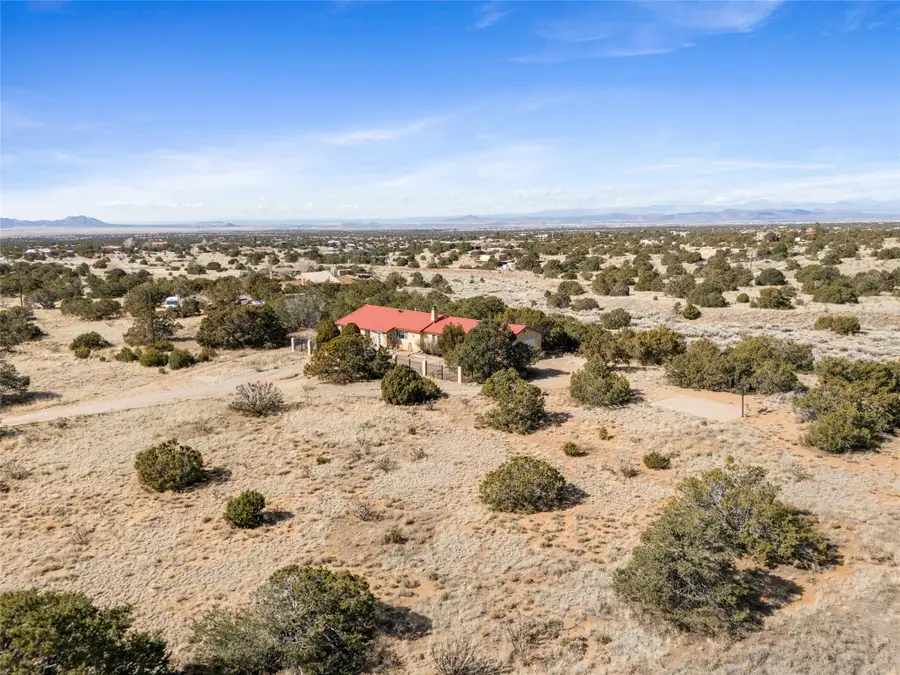 42 Coyote Crossing, Santa Fe, NM 87508 - #3