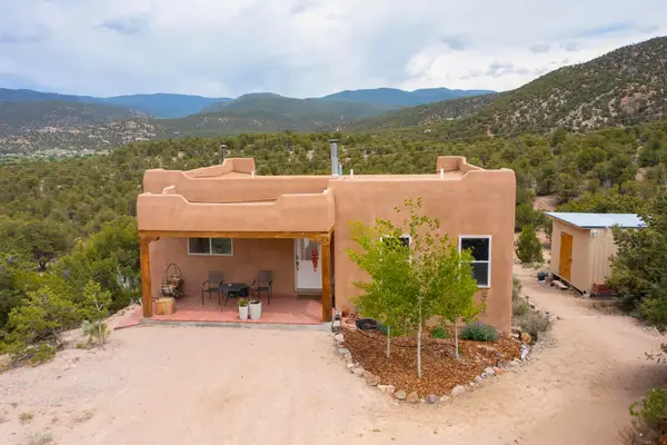 46 Tatanka Trail, Ranchos de Taos, NM 87557