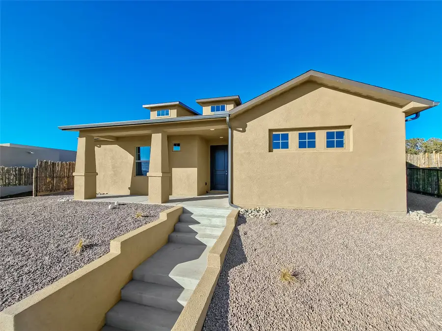 25 Flower Garland, Santa Fe, NM 87508 - #3