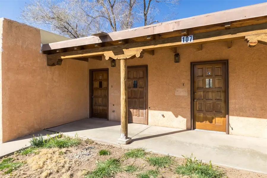 107 Camino Santiago #C&D, Santa Fe, NM 87501 - #2