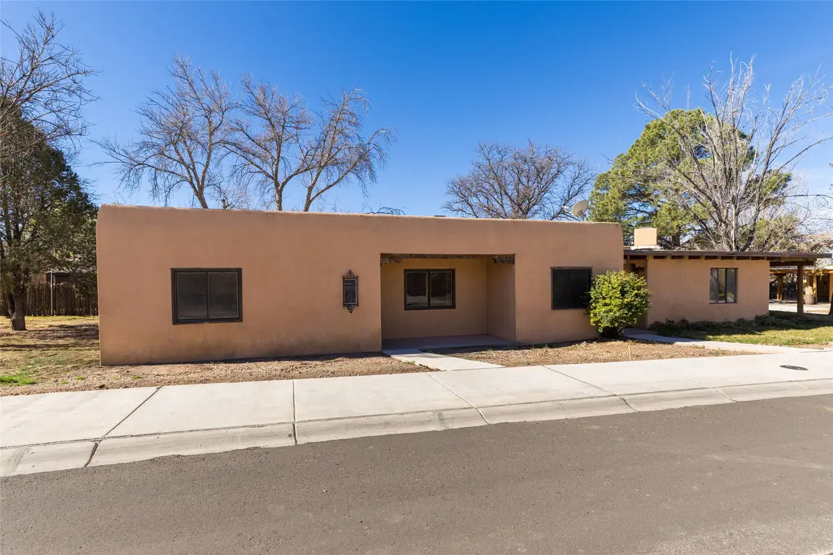 110 Camino Santiago #A&B, Santa Fe, NM 87501 - #1