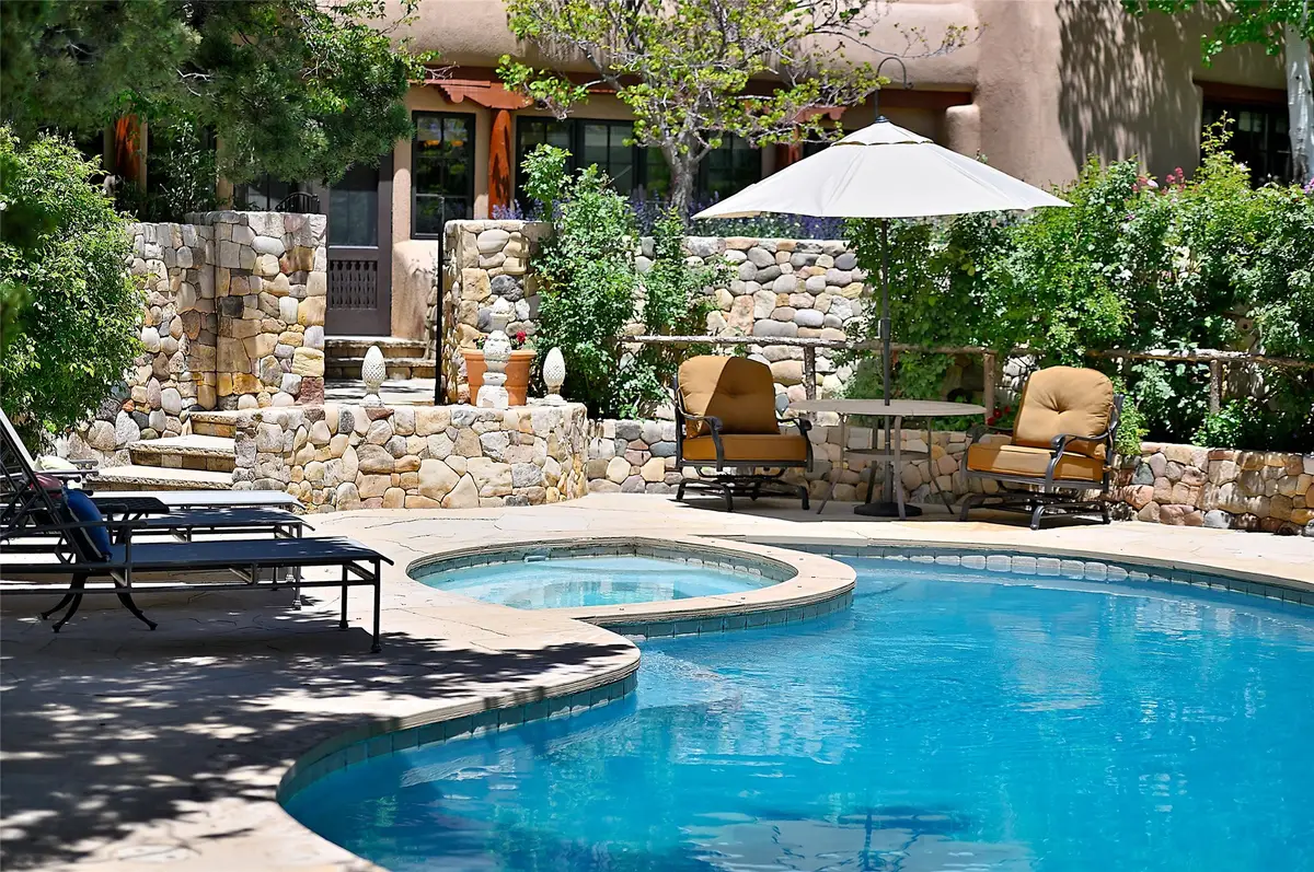 196 Circle Drive, Santa Fe, NM 87501 - #1