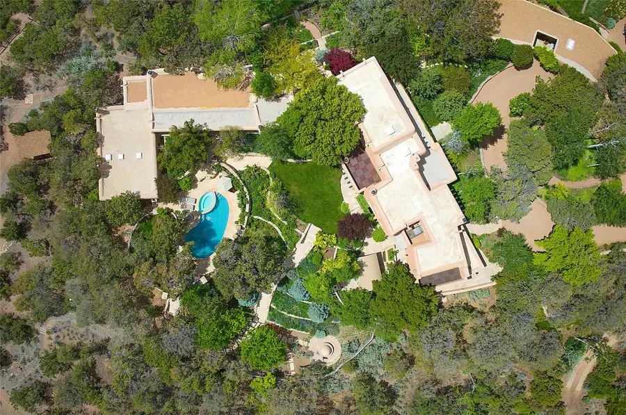 196 Circle Drive, Santa Fe, NM 87501 - #2