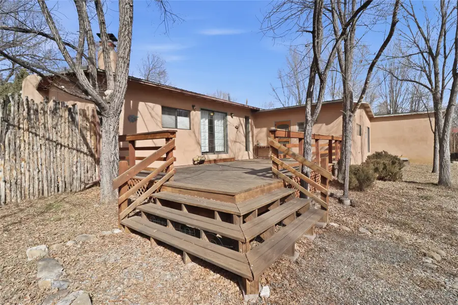 104 Guthrie Lane #A & B, Taos, NM 87571 - #3
