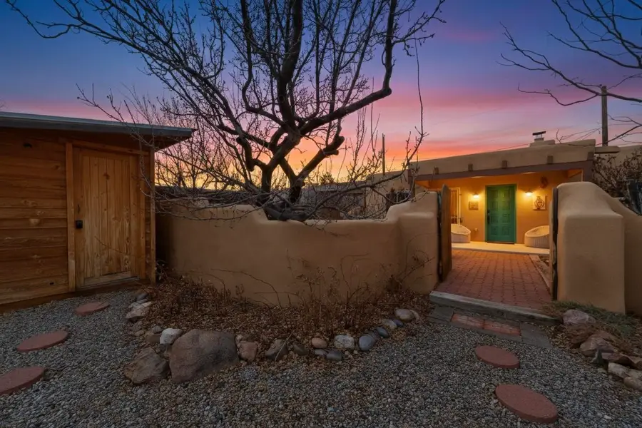 1841 Mann Street, Santa Fe, NM 87505 - #2