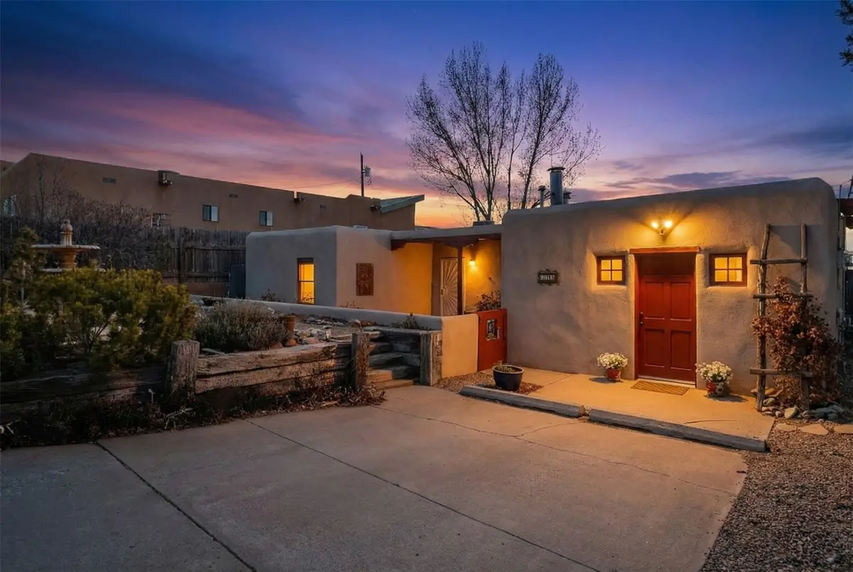 916 Calle Carmilita, Santa Fe, NM 87505 - #1