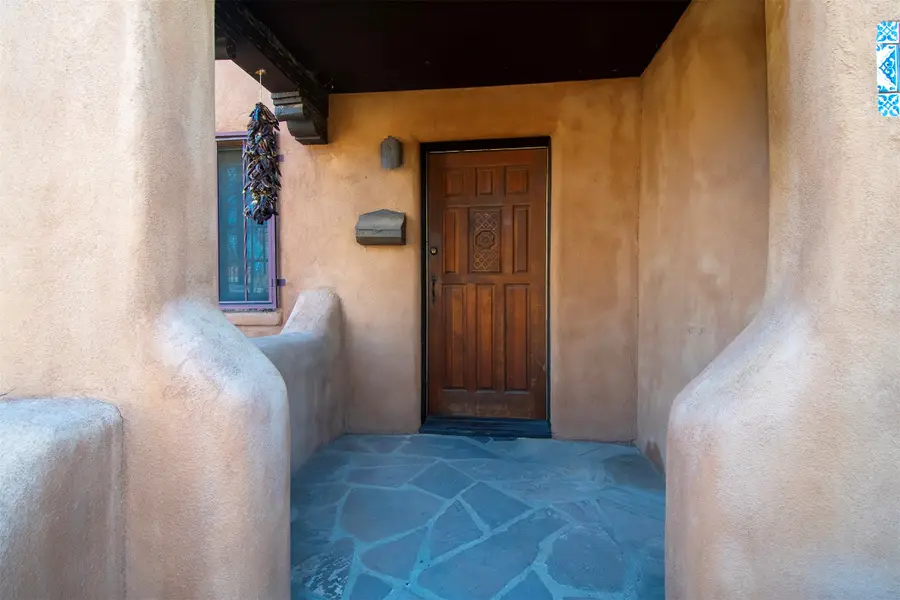 318 W Houghton, Santa Fe, NM 87505 - #2