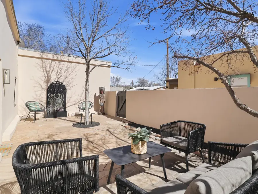 824 Dunlap Street #A, Santa Fe, NM 87501 - #3