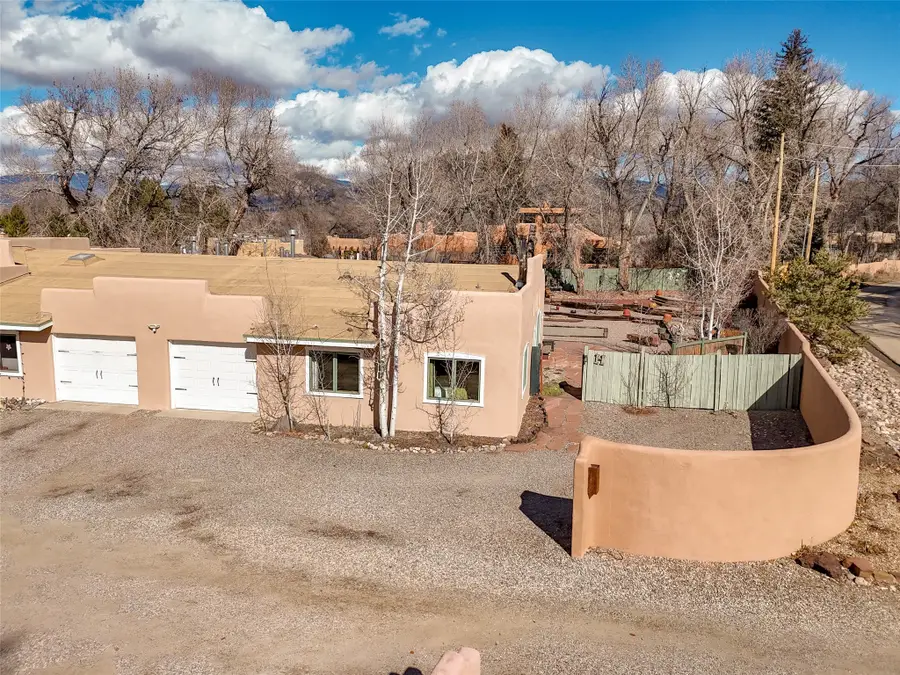 525 La Lomita #H, Taos, NM 87571 - #2