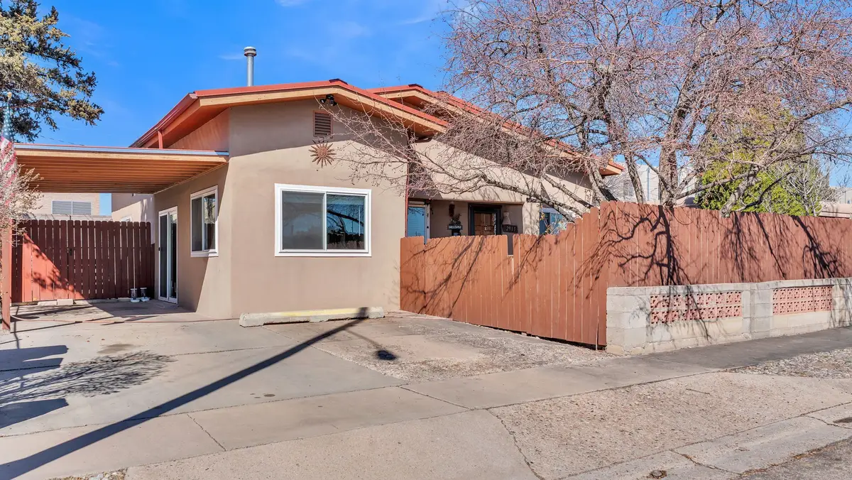 2913 Calle De Oriente, Santa Fe, NM 87507 - #1