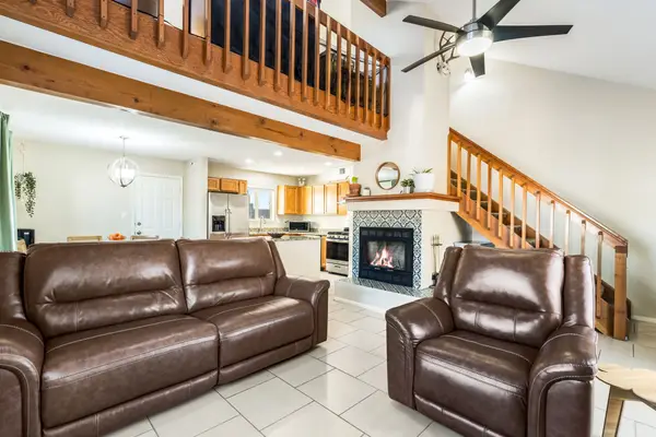 1068 Highland Way, Santa Fe, NM 87507