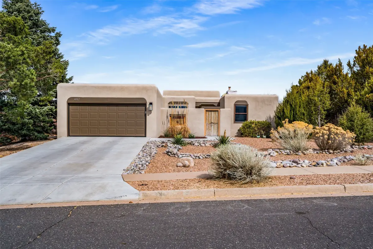 697 Calle Espejo, Santa Fe, NM 87505 - #1