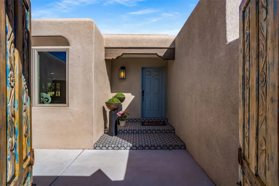 697 Calle Espejo, Santa Fe, NM 87505 - #3