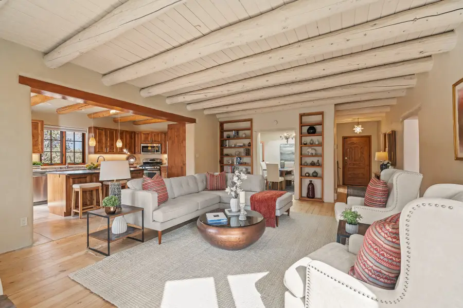 1300 Lejano Lane, Santa Fe, NM 87501 - #2