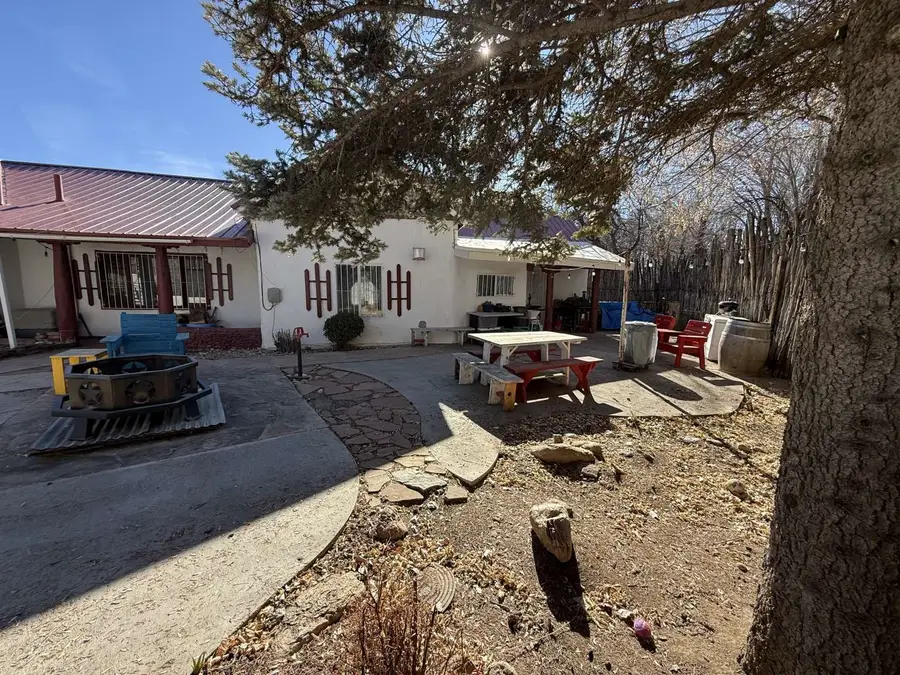 47 Valerio, Ranchos De Taos, NM 87557 - #2