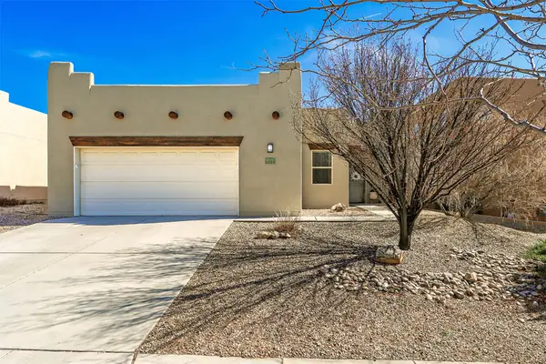 4233 Luz De Estrella, Santa Fe, NM 87507