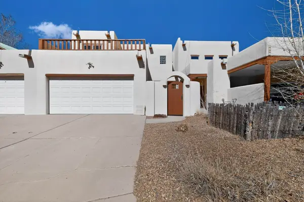 3153 La Paz Lane, Santa Fe, NM 87507