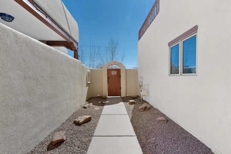 3153 La Paz Lane, Santa Fe, NM 87507 - #2