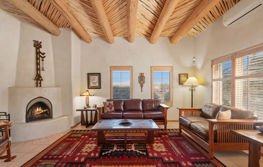 3208 Nizhoni Drive, Santa Fe, NM 87507 - #2