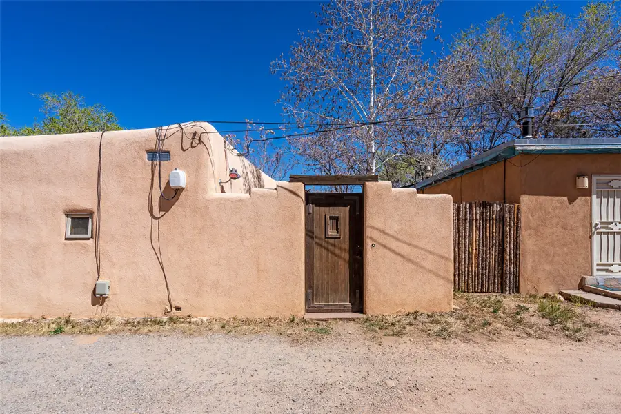 945 Agua Fria #C, Santa Fe, NM 87501 - #2