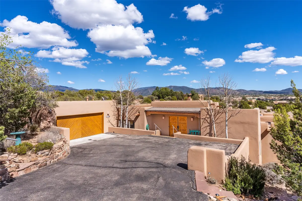 1702 Watchpoint, Santa Fe, NM 87507 - #1
