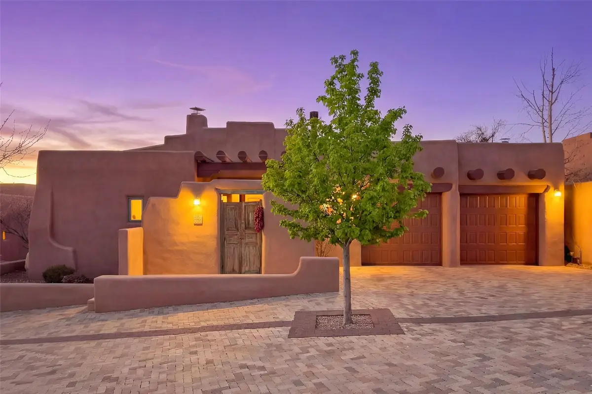 4 Avenida Herrera, Santa Fe, NM 87506 - #1
