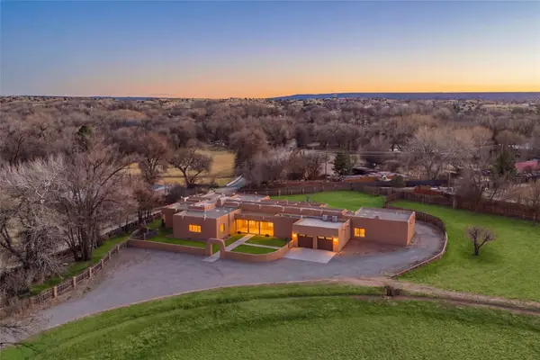 3 A Loma Manzanita, Santa Fe, NM 87506