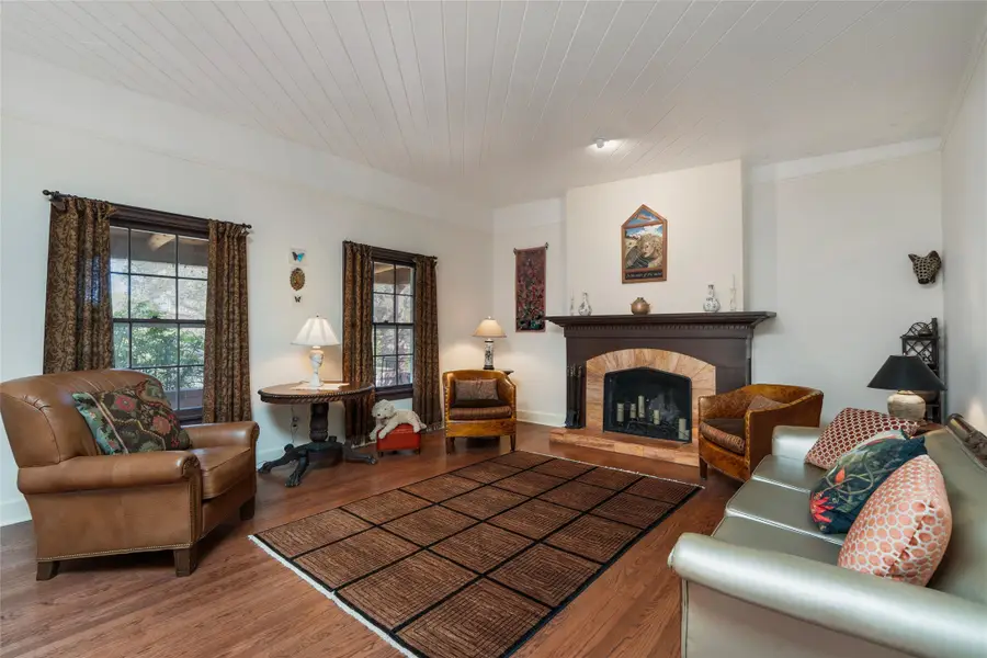 130 W Houghton Street, Santa Fe, NM 87505 - #3