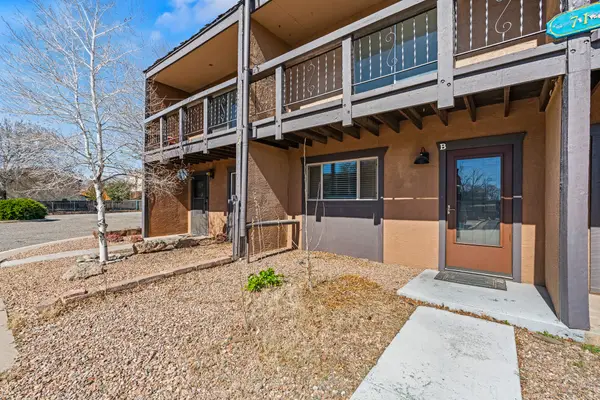 71 Park Lane #B, White Rock, NM 87547