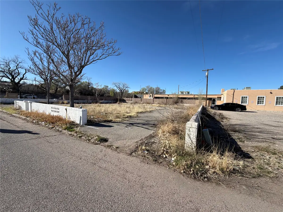 701 Calle Vigil, Espanola, NM 87532 - #1