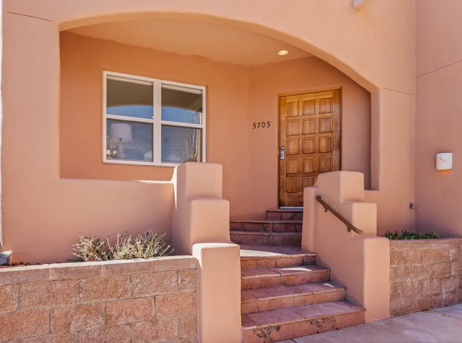 5705 Quemazon, Los Alamos, NM 87544 - #2