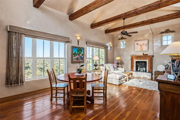 19B Paseo Nopal, Santa Fe, NM 87507