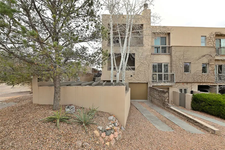 211 Callecita Place #A, Santa Fe, NM 87501 - #2