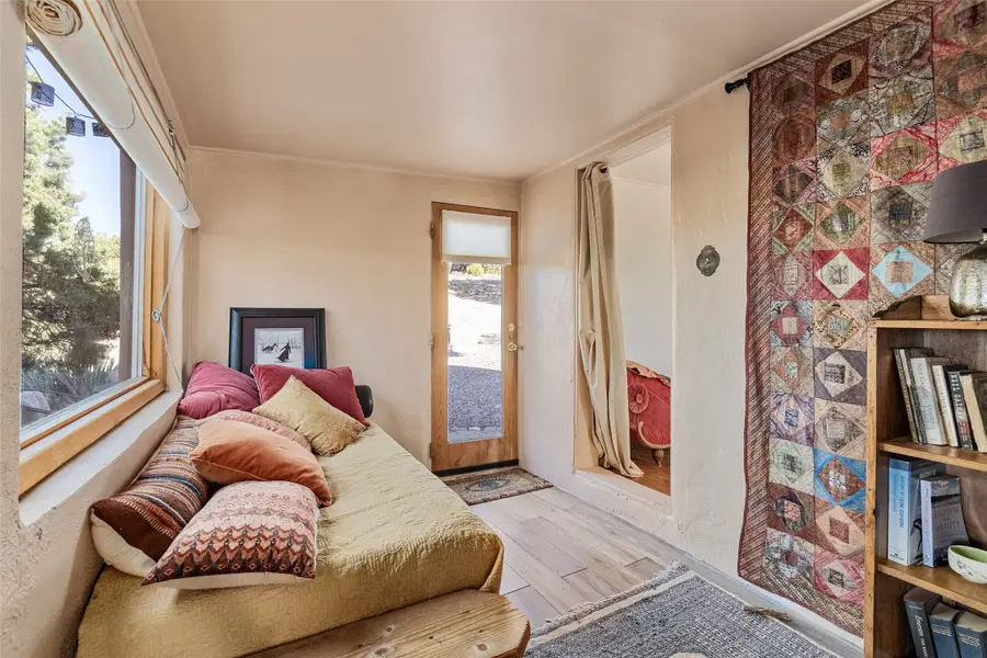 24 & 26 Calle Pia Tixier, Santa Fe, NM 87507 - #3