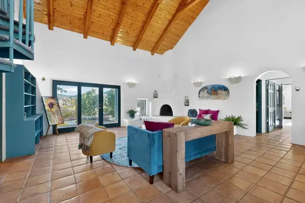 200 Ojo De La Vaca, Santa Fe, NM 87508