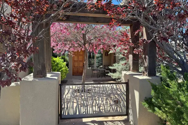 10 Descanso Road, Santa Fe, NM 87508