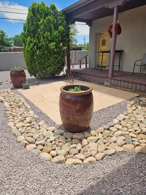 1417 Agua Fria, Santa Fe, NM 87505
