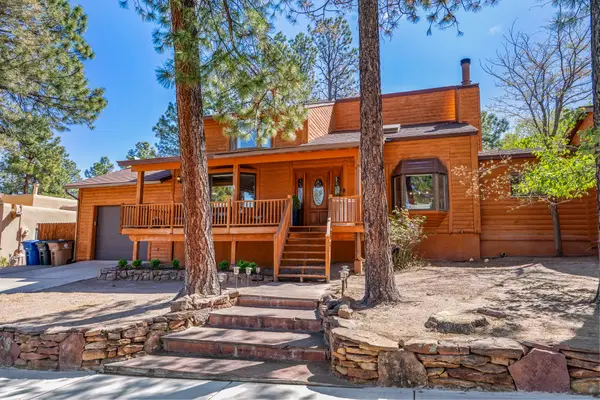 2128 Loma Linda, Los Alamos, NM 87544