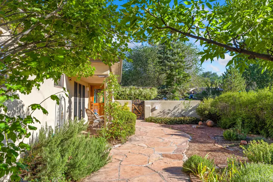 144 Cedar Street, Santa Fe, NM 87501 - #3