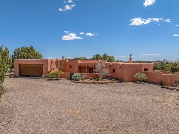 9 Antigua Road, Santa Fe, NM 87508