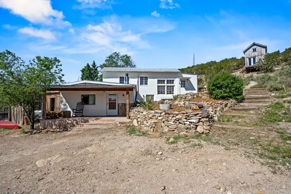 6 Harvey, Madrid, NM 87010