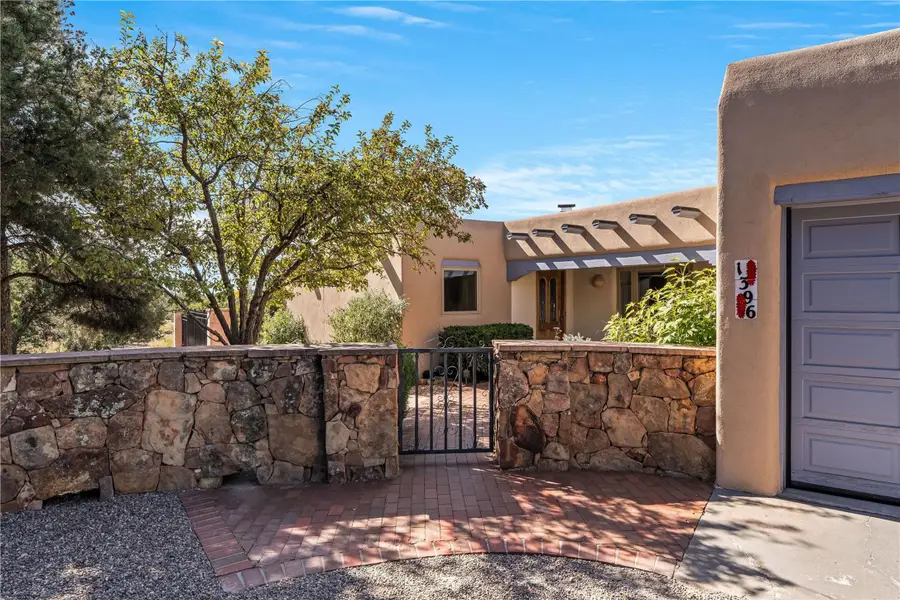 1396 Hyde Park Road, Santa Fe, NM 87501 - #2