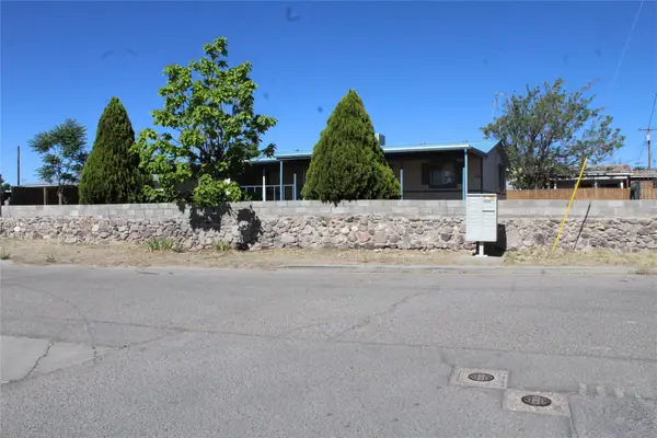 798 W Don Filigonio, Espanola, NM 87532