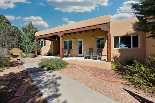 839 Camino Francisca, Santa Fe, NM 87506