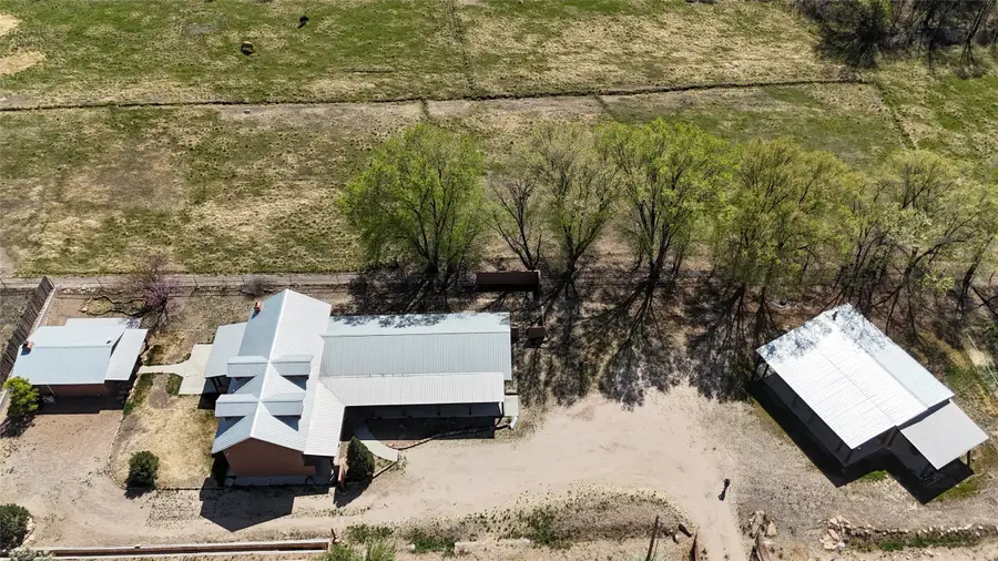 712 Sunset Dr, Espanola, NM 87532 - #2