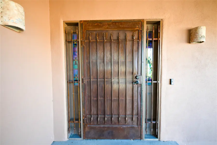 712 Sunset Dr, Espanola, NM 87532 - #3