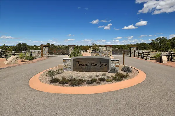 13 Via Del Caballo, Santa Fe, NM 87506