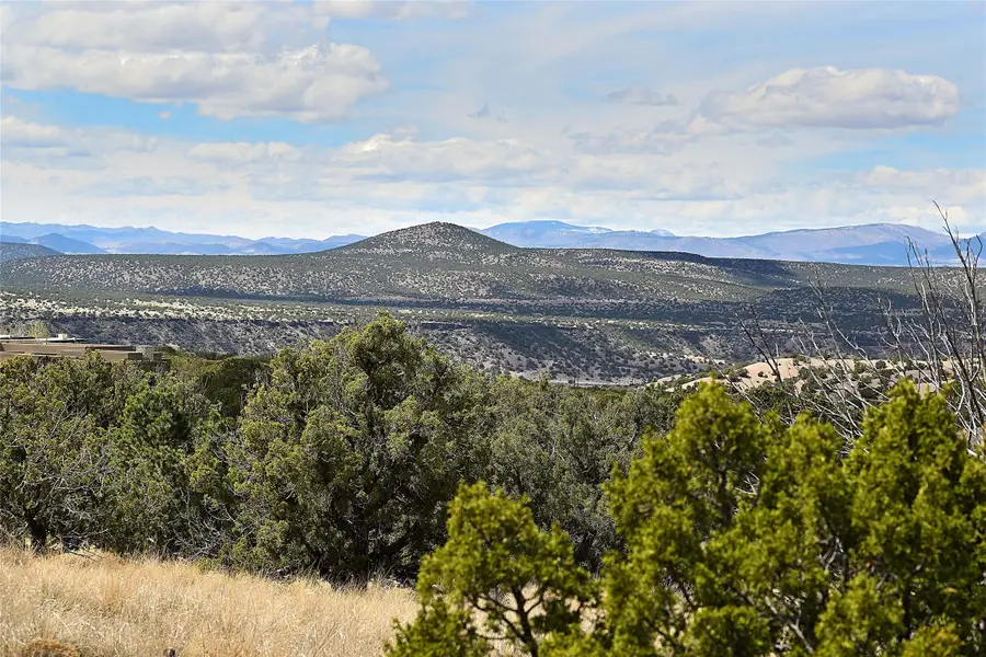 13 Via Del Caballo, Santa Fe, NM 87506 - #2